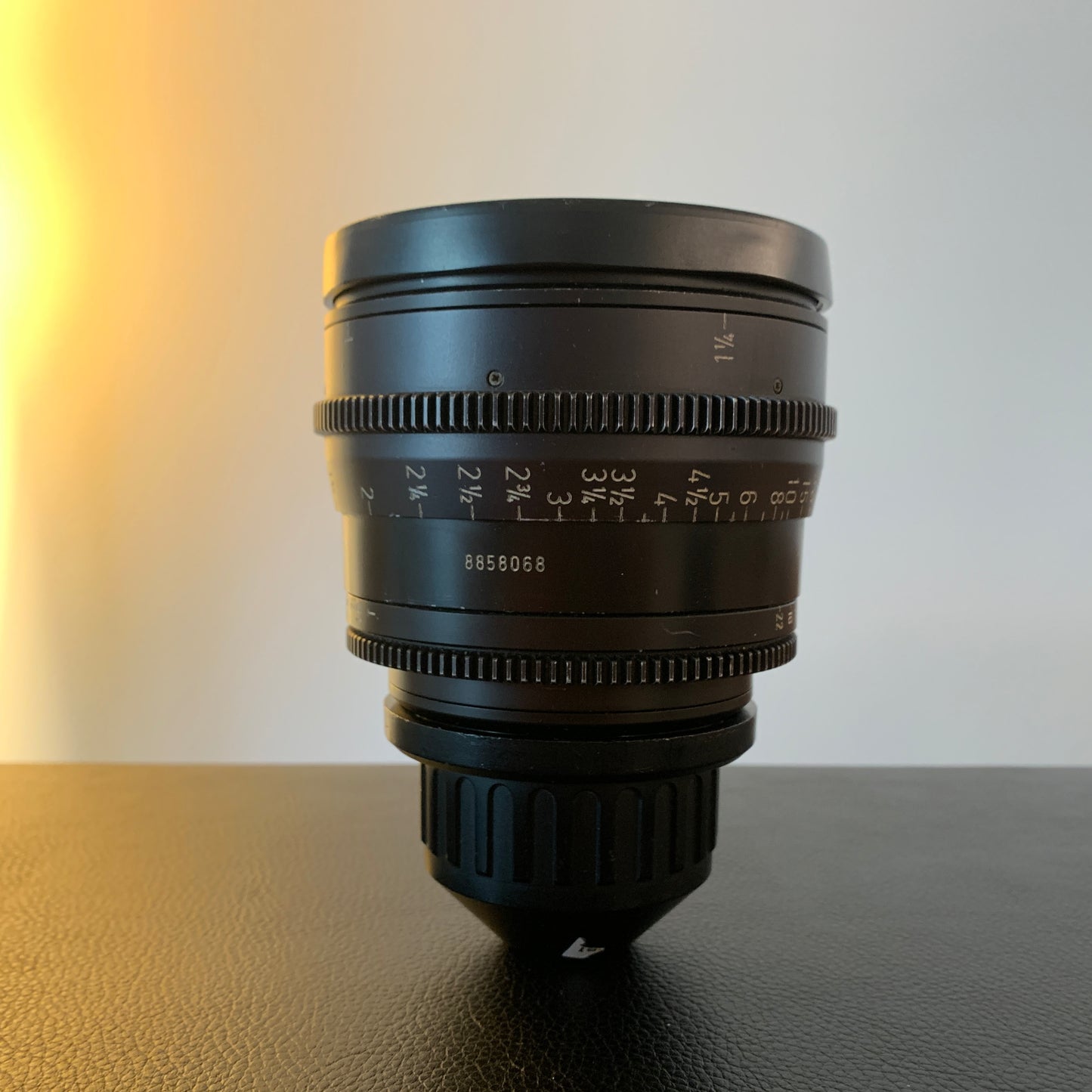 ARRI Zeiss Ultra Prime 24mm T1.9 Lens (PL Mount, Feet, Non-LDS)