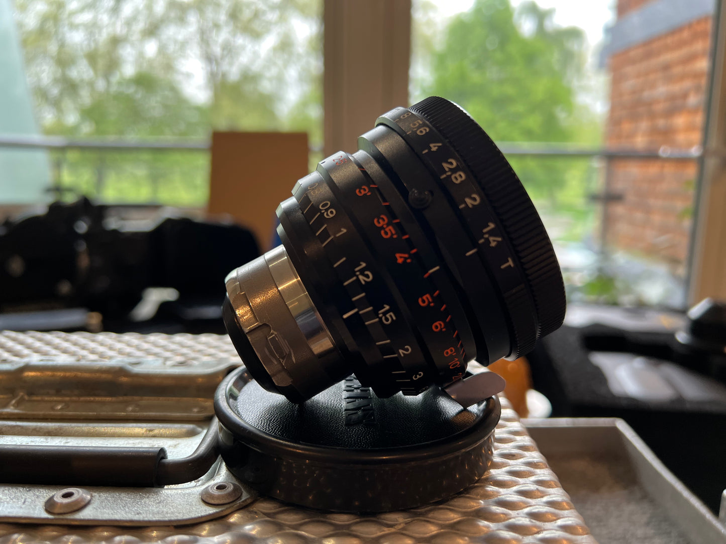 Zeiss Superspeed B-Speed 50mm T1.4 Arri Bayonet + PL mount adapter