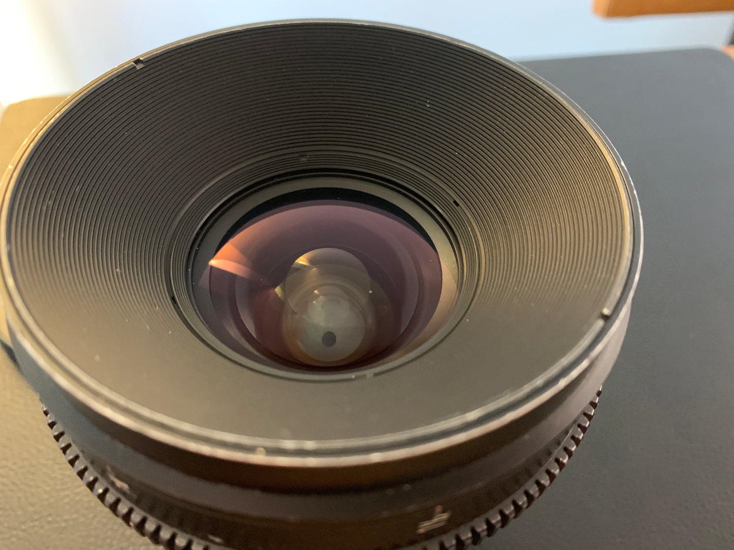 ARRI Zeiss Ultra Prime 24mm T1.9 Lens (PL Mount, Feet, Non-LDS)