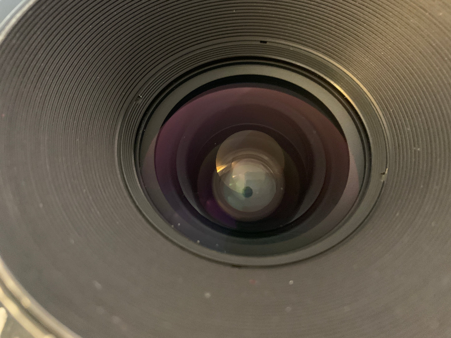 ARRI Zeiss Ultra Prime 24mm T1.9 Lens (PL Mount, Feet, Non-LDS)