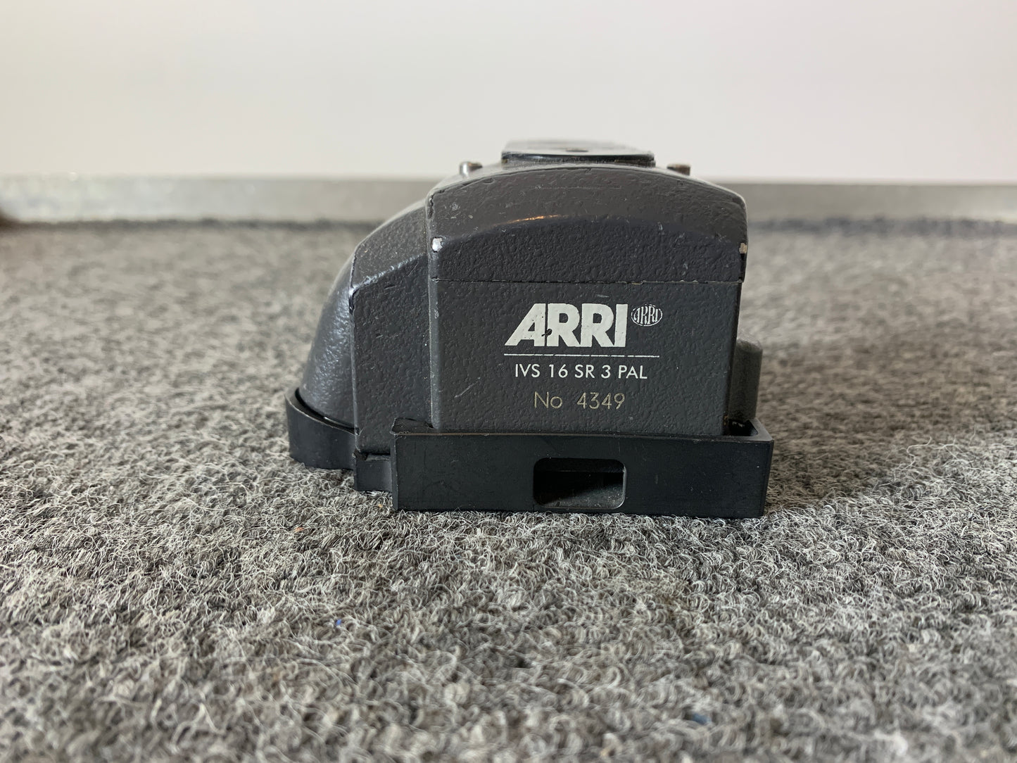 Arriflex 16SR3 SR & SR2 compatible videotap top handle PAL ivs arri sr3